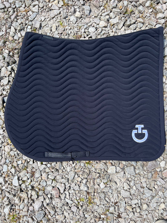 Tapis Cavalleria Toscana "Wave"- Noir