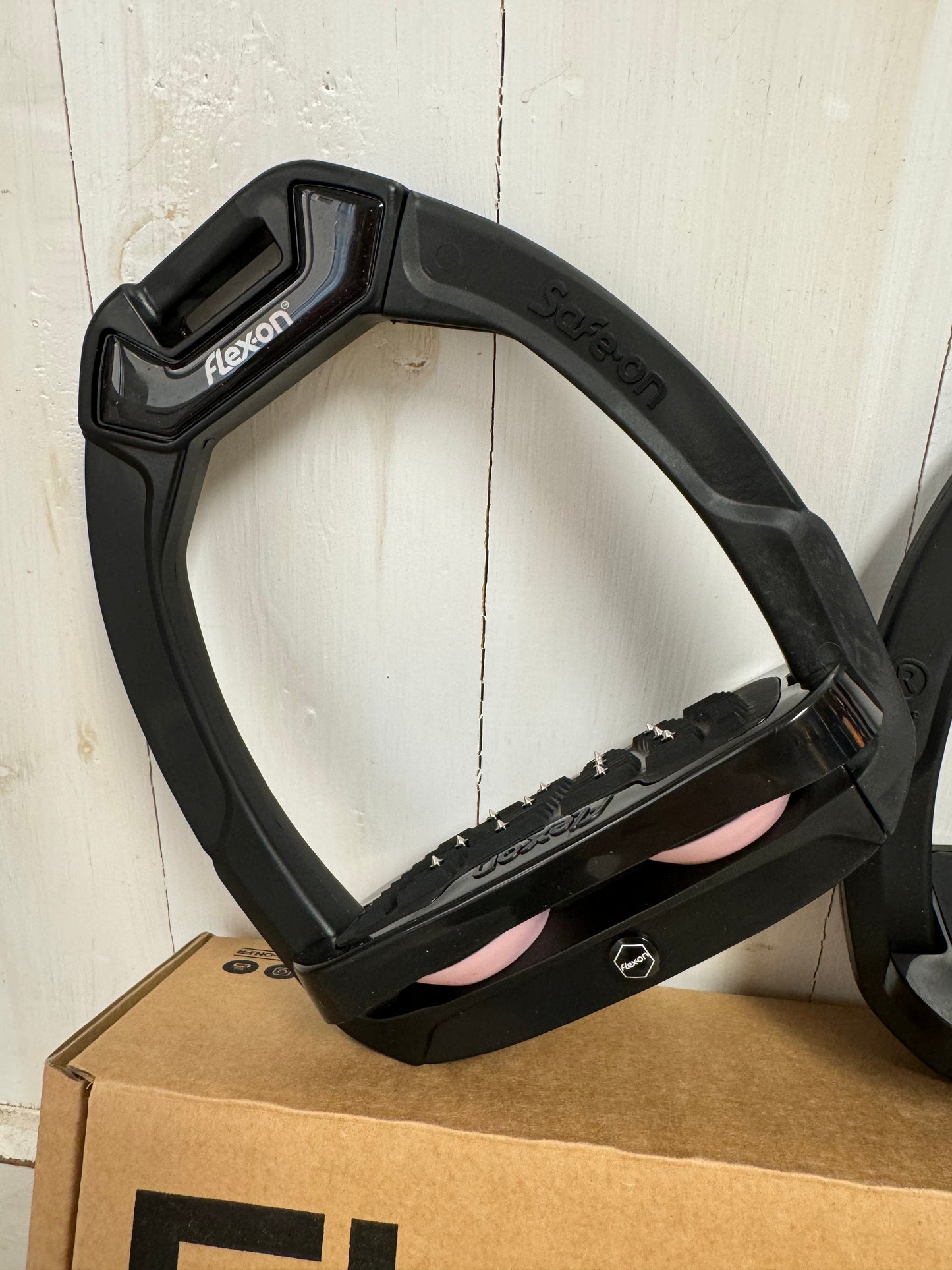 Etriers Flex-on Safe-on Noir/ Rose clair