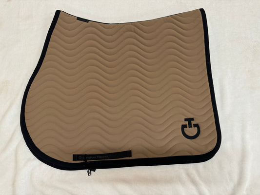 Tapis Cavalleria Toscana "Wave"- Capuccino