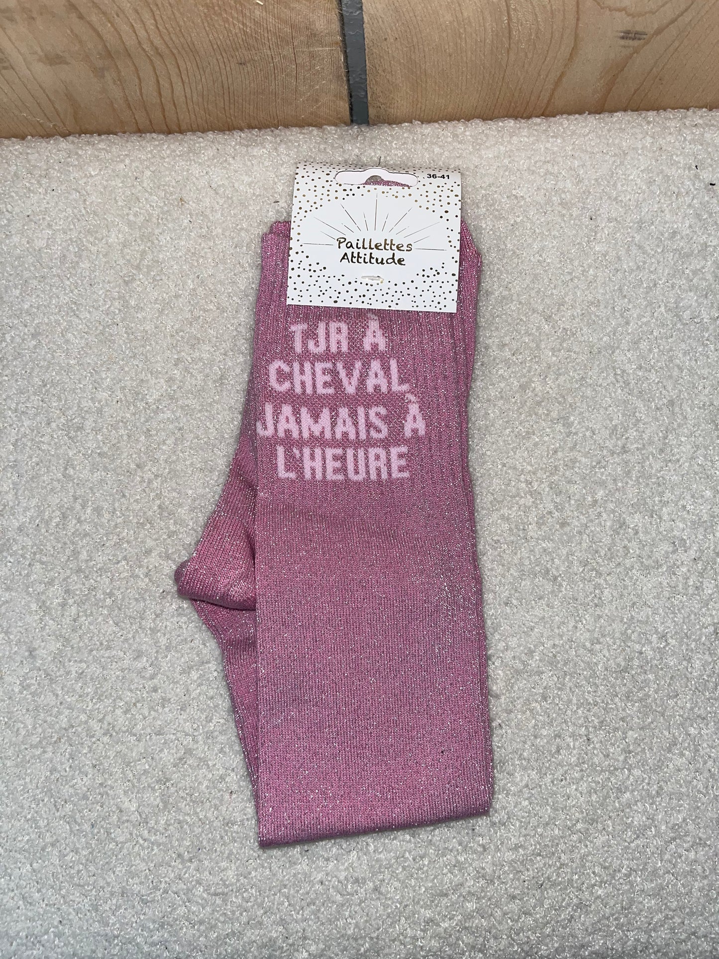 Chaussettes Paillettes "Tjr à cheval jamais à l'heure"