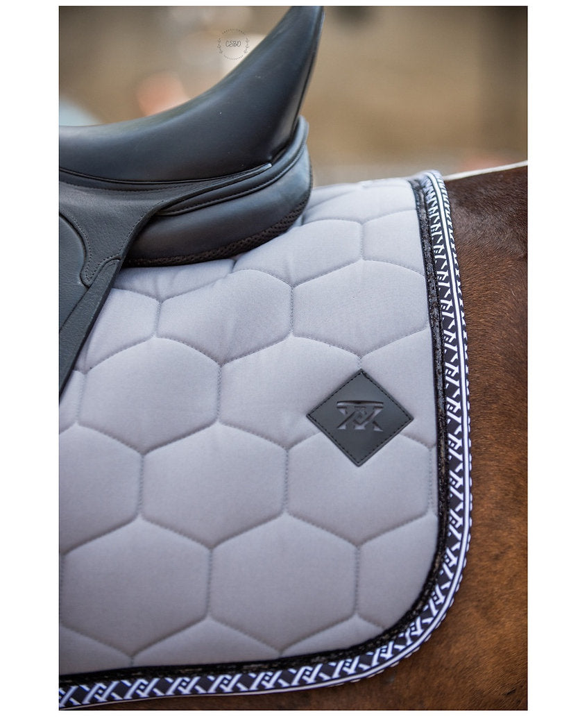 Tapis Monogramme Noir OXXER